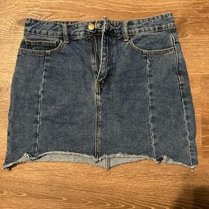 Forever 21 denim mini skirt. Size L